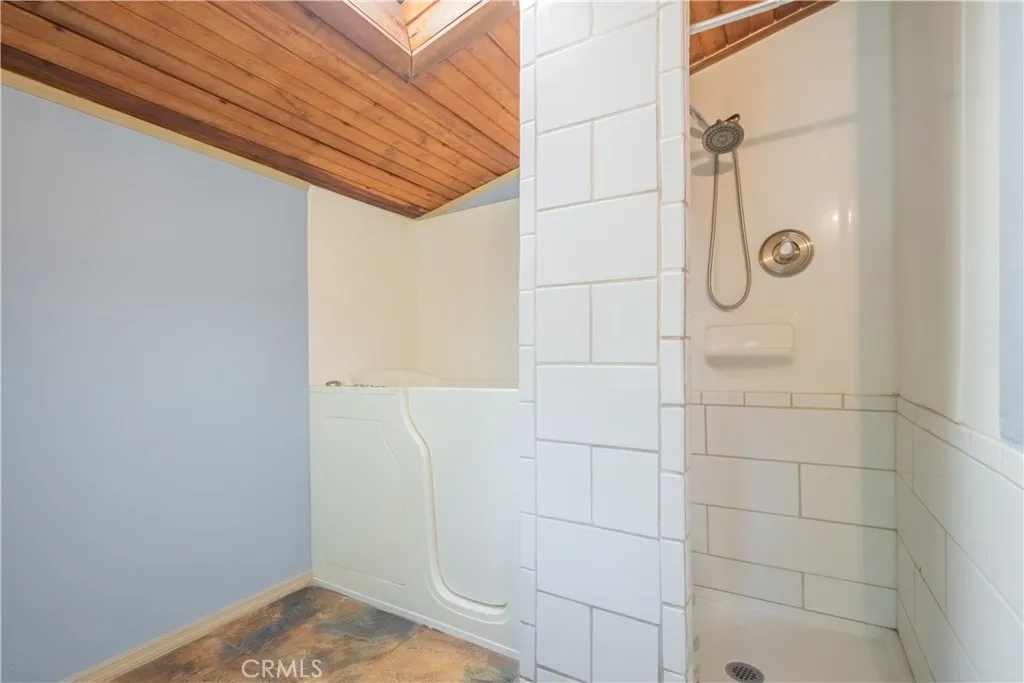 4008 Bandini, Riverside, California 92506 home-pic-23